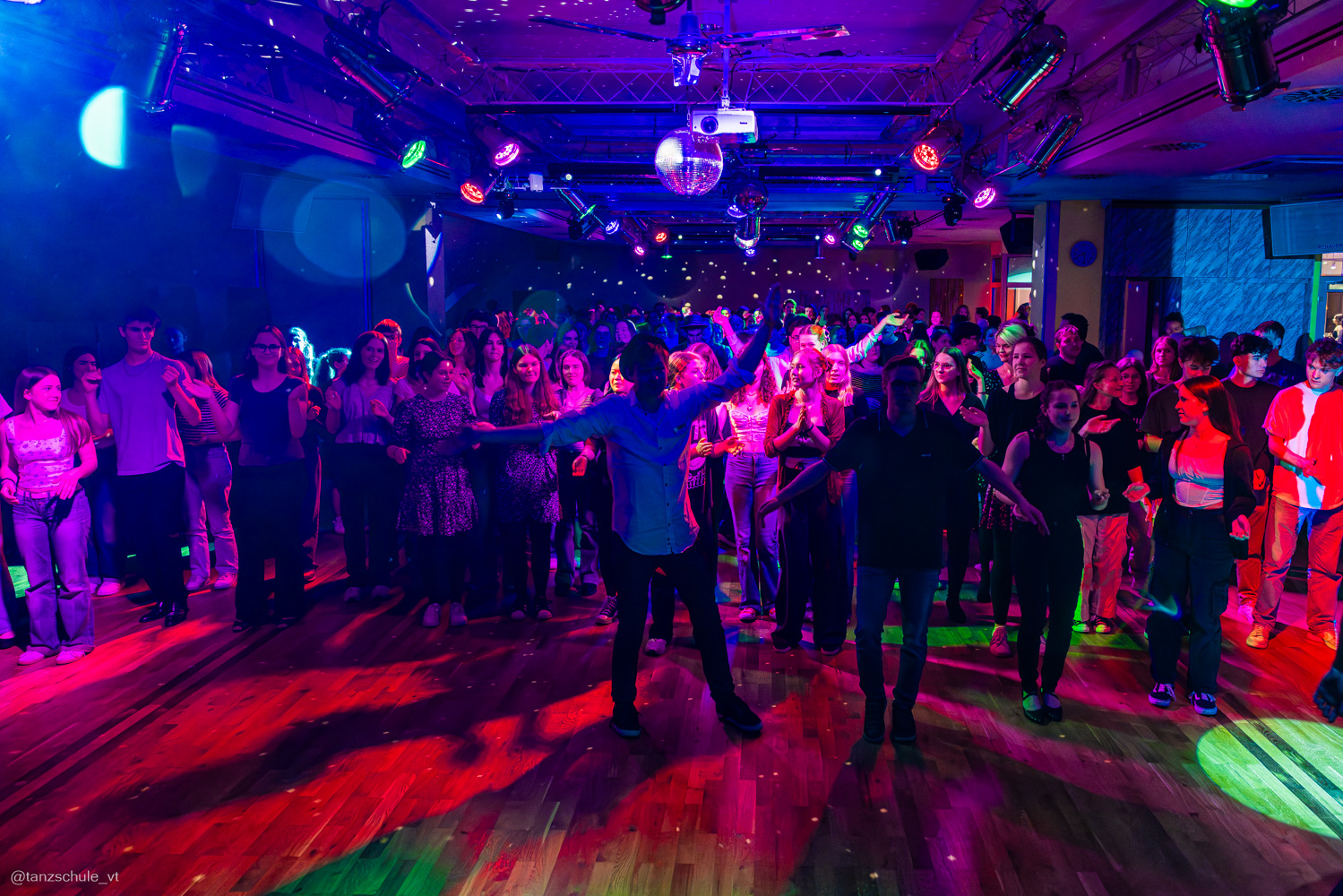 20240420 Huckepack Tanzparty 3323